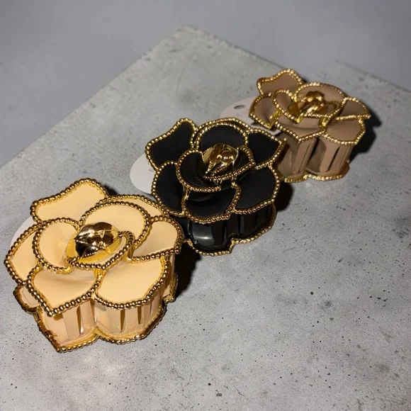 Gold-Trimmed Flower Hair Clips (SET of 3) - Picture 3 of 6